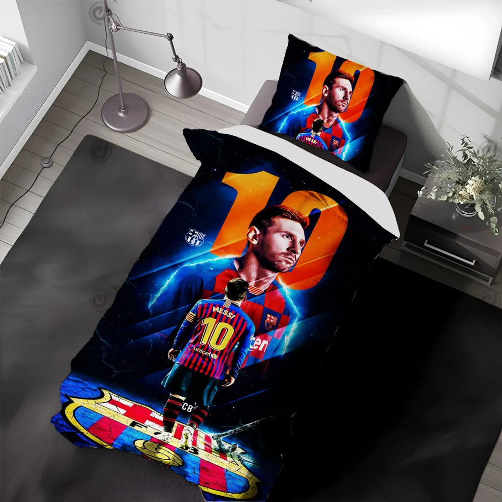 روتختی تک نفره پسرانه با طرح گرافیکی و قدرتمند لیونل مسی با پیراهن شماره ۱۰ بارسلونا.