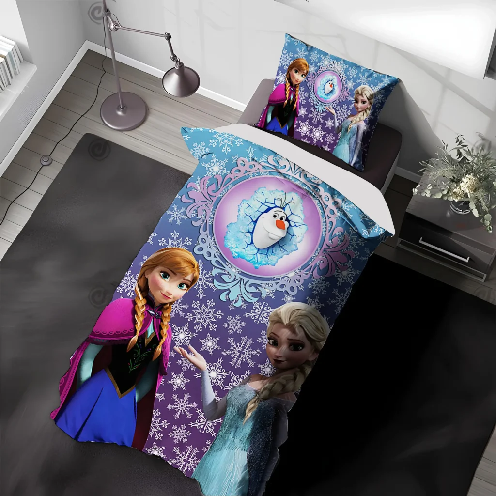 روتختی تک نفره دخترانه با طرح شخصیت‌های انیمیشن فروزن، آنا، السا و اولاف، در یک پس زمینه برفی.